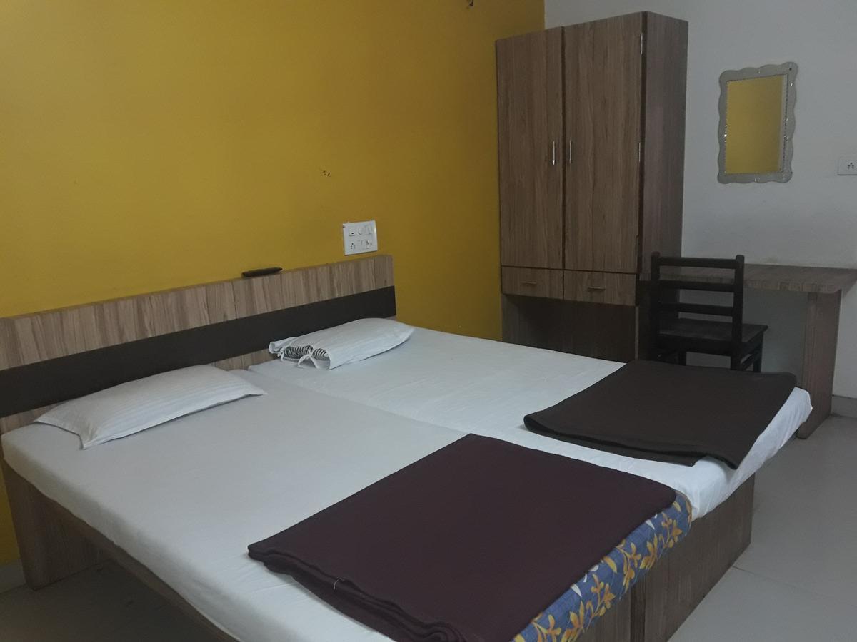 Hotel Pariwar Aurangabad  Eksteriør bilde