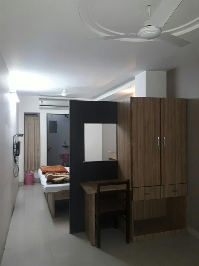 Hotel Pariwar Aurangabad  Eksteriør bilde