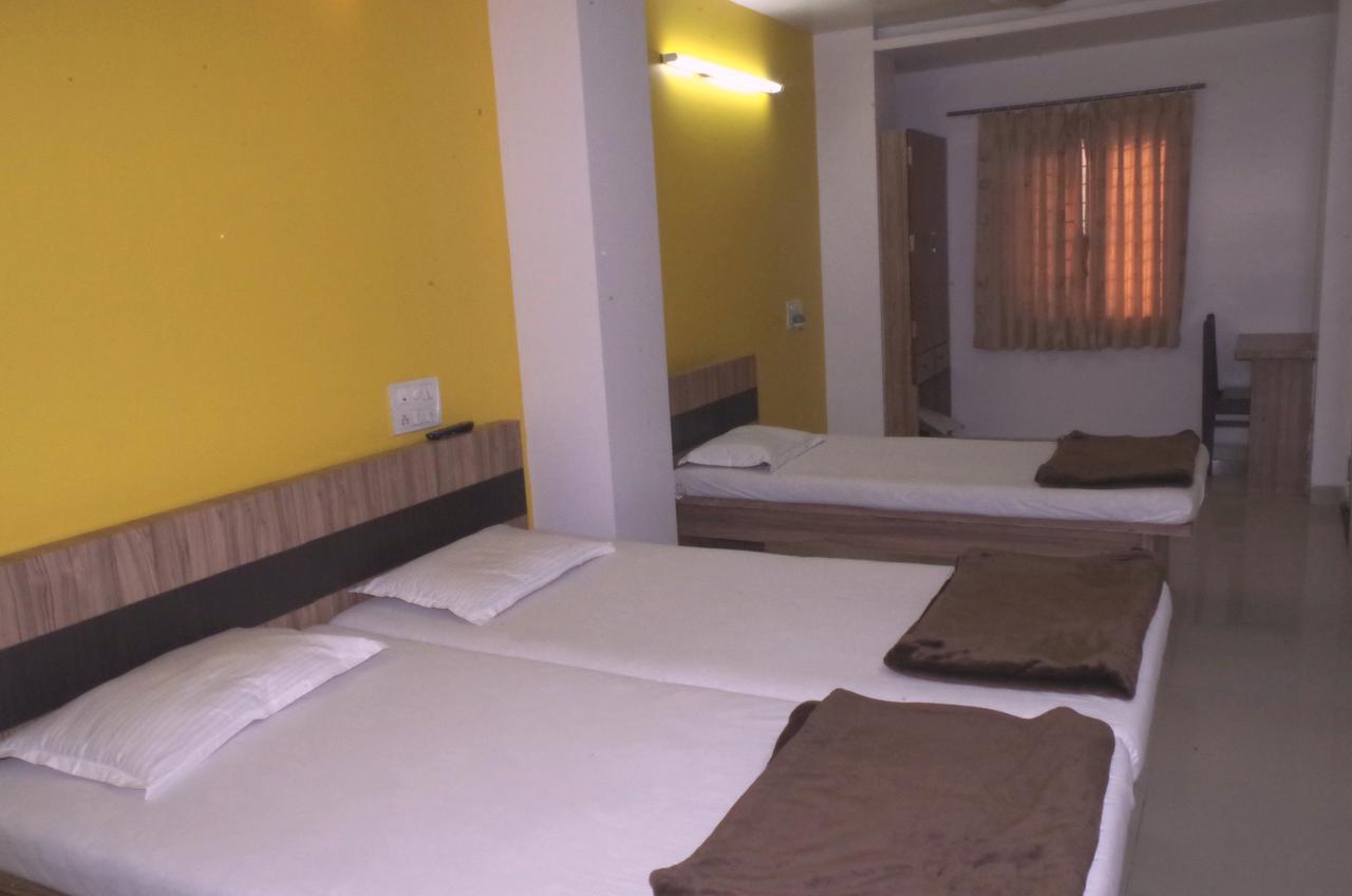 Hotel Pariwar Aurangabad  Eksteriør bilde